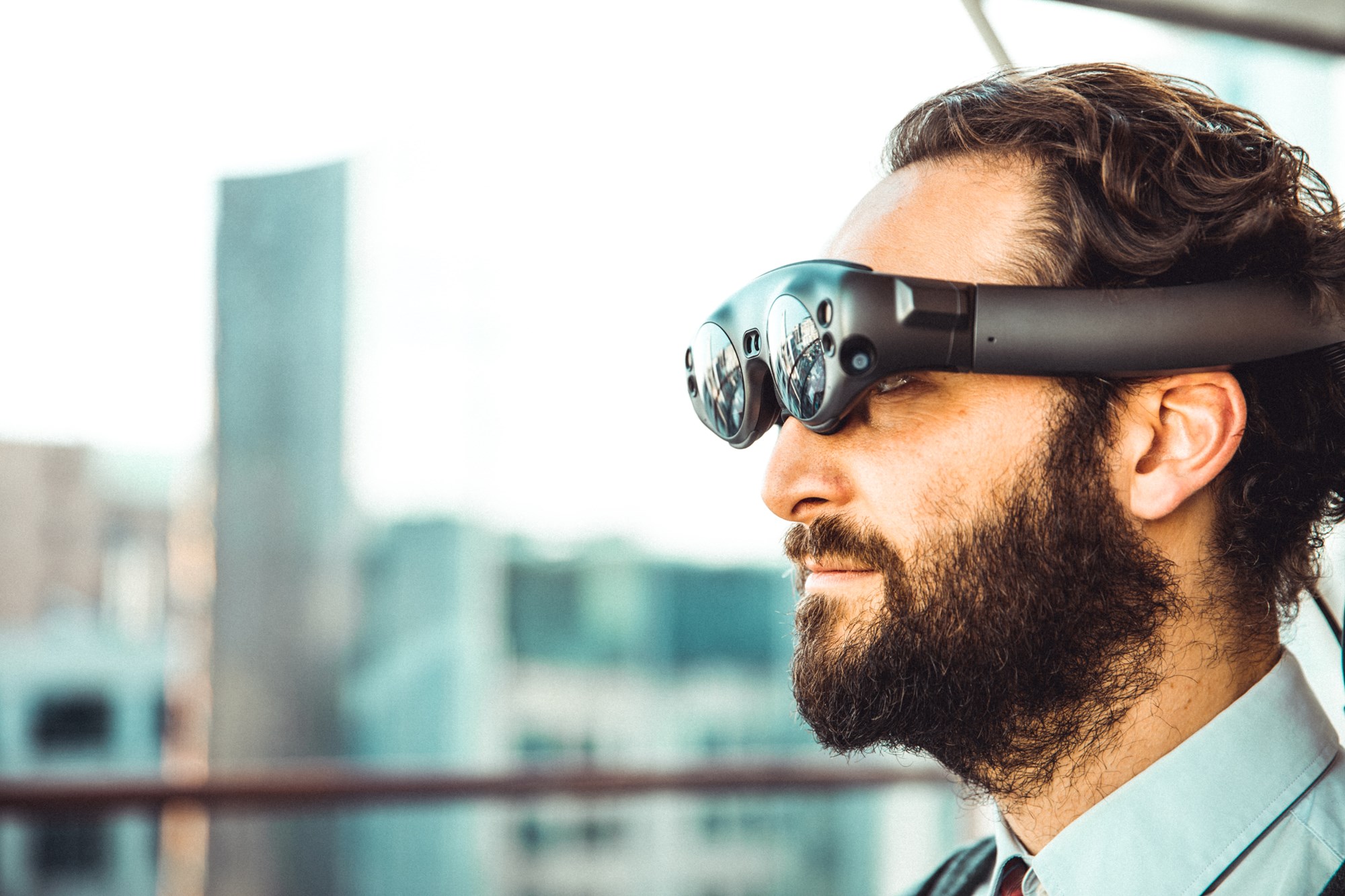 Engage with users by using augmented reality inside the browser